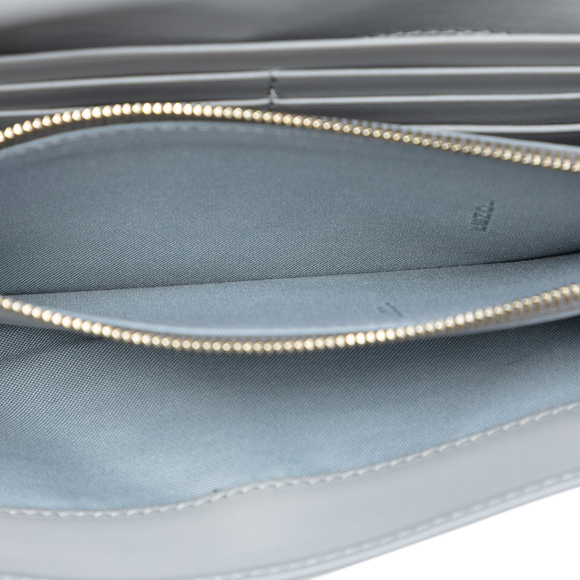 Pre-Loved Fendi Studded Leather Wallet on Chain - Picture 4 of 6